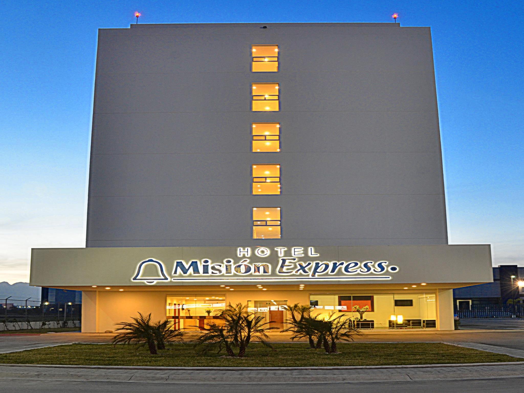 Mision Express Monterrey Aeropuerto La Fe Hotel Apodaca Eksteriør billede